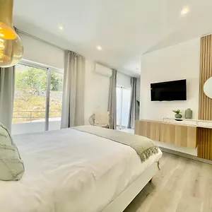  Apartment White Downtown Portugal